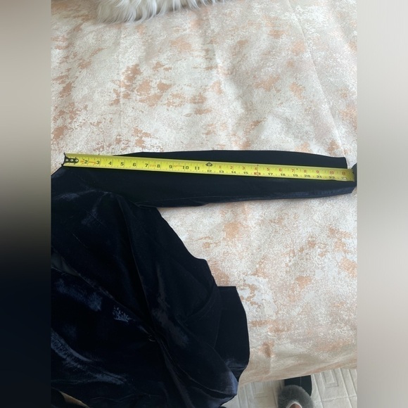 ELLIE TAHARI MIDNIGHT VELVET BLUE WITH LEATHER COLLAR BLAZER SIZE XS - Picture 9 of 16